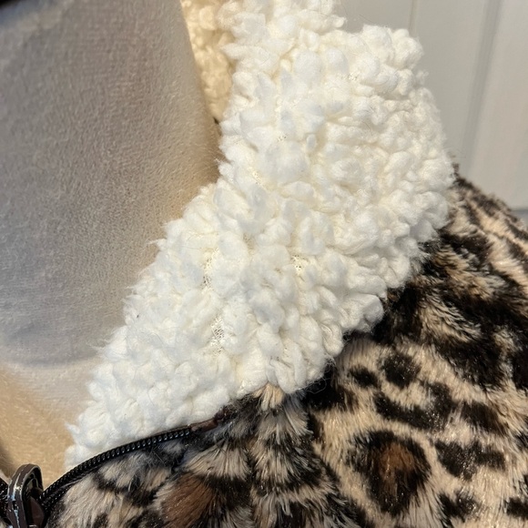 Sherpy reversable size L jacket - Picture 6 of 15